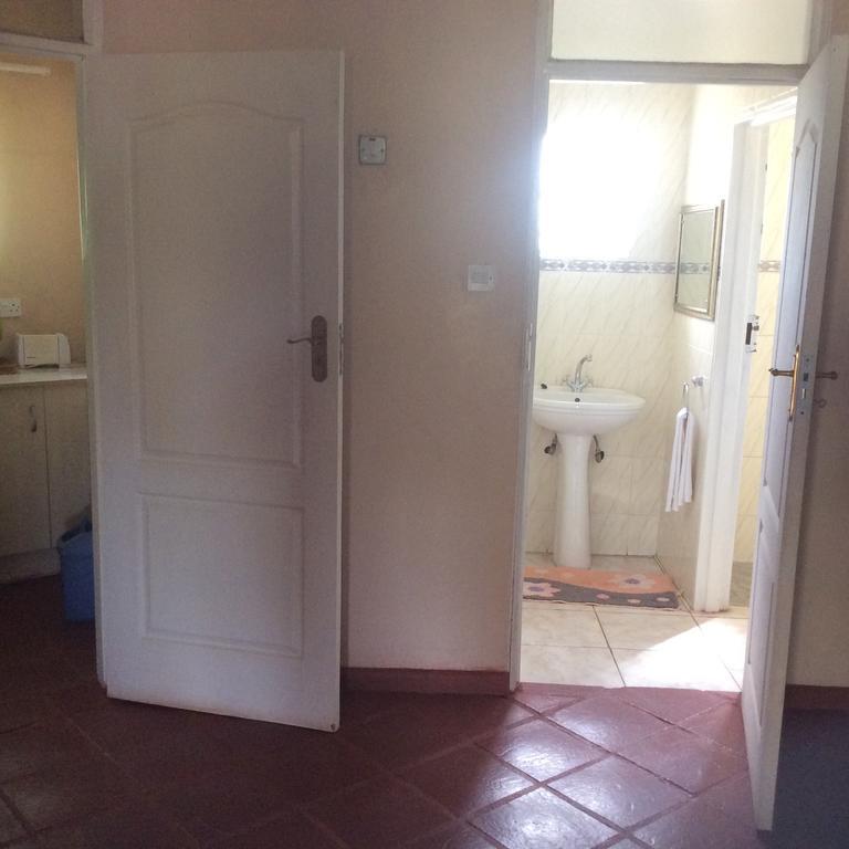 Palm Valley Lodge Chigumula Room photo